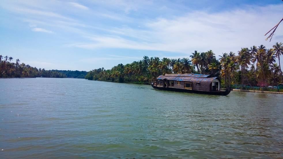 Ashtamudi Lake