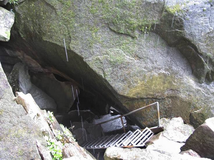 Edakkal Caves